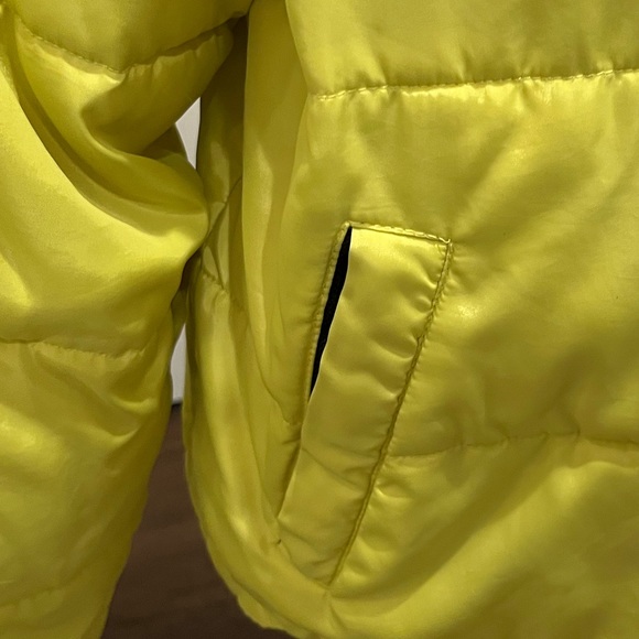 Sanctuary light neon green puffer jacket - Picture 5 of 8